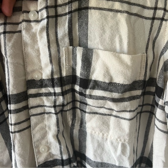 🛍️ American Eagle AHHmazingly Soft Boyfriend Fit Plaid Button Up Size Large - Picture 2 of 5